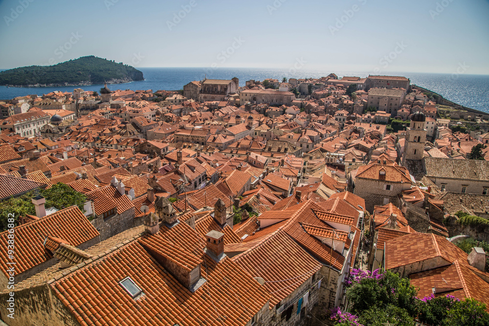Dubrovnik Panorama von Oben und in Stein eingerahmt Dubrovnik Panorama von Oben und in Stein eingerahmt
