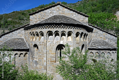 Klosterkirche Santa Maria de Obarra von Osten