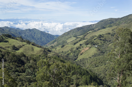 Paisaje montañoso colombiano 