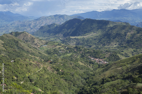 Paisaje montañoso colombiano 