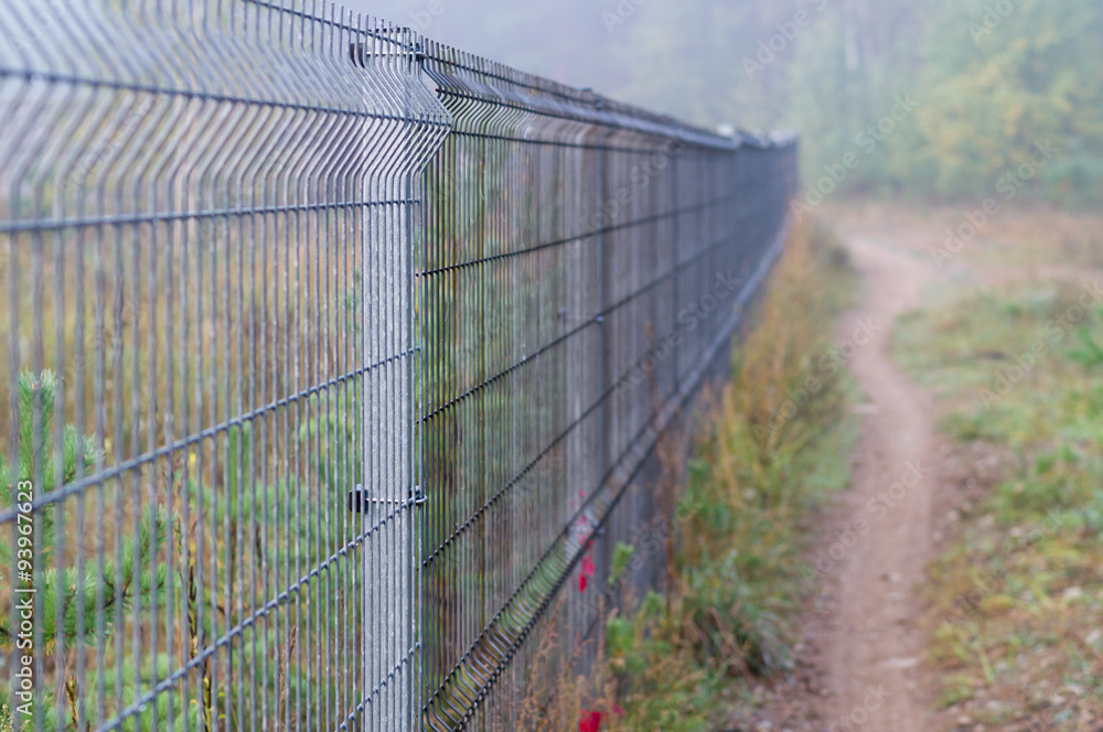 Long security metal rod fence Long security metal rod fence