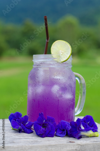 Bulletfly pea (Asian pigeonwings) juice photo