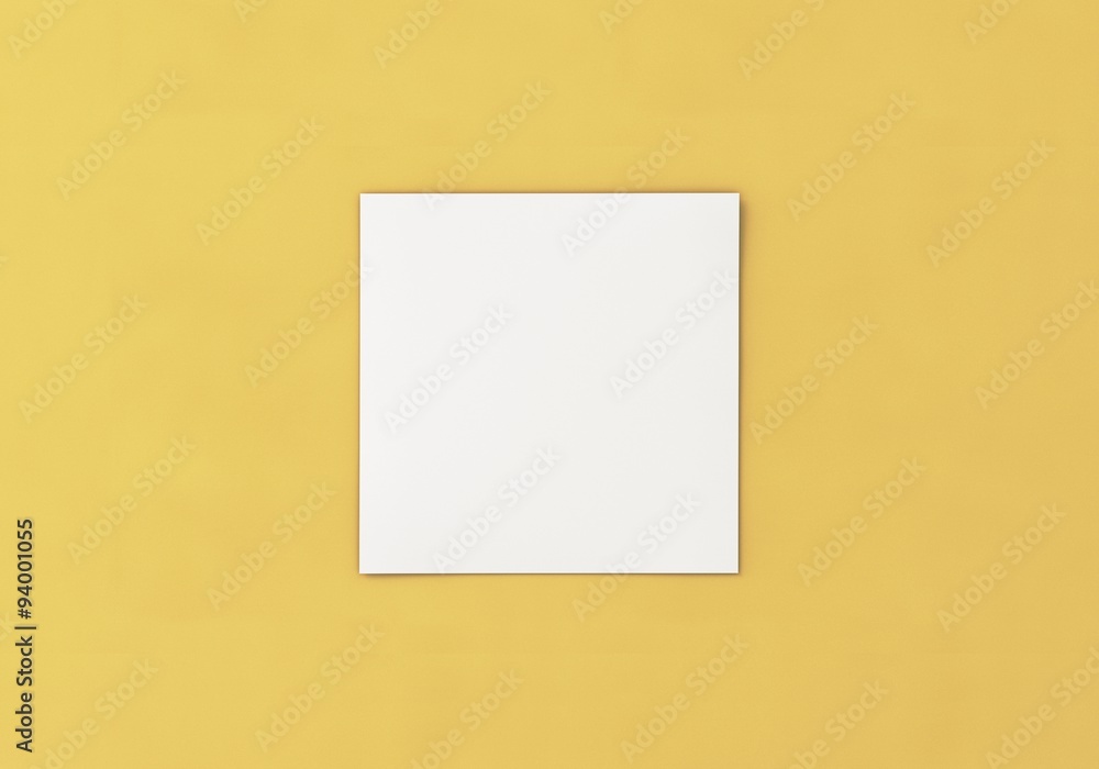 Flyer Broschüre quadrat auf Hintergrund Flyer Broschüre quadrat auf Hintergrund