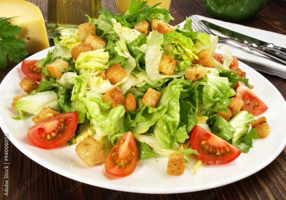 Salat mit Croutons Salat mit Croutons