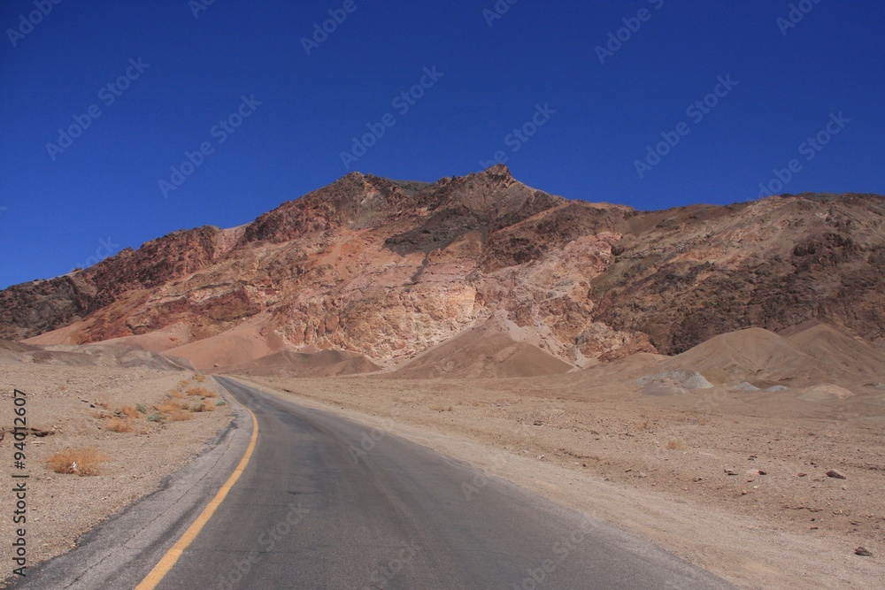 la route dans la vallée de la mort la route dans la vallée de la mort