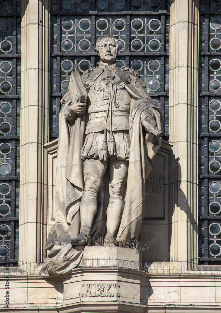 Prince Albert Sculpture on the Victoria & Albert Museum