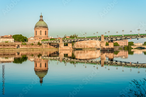 The Saint-Pierre bridge in Toulouse, France.