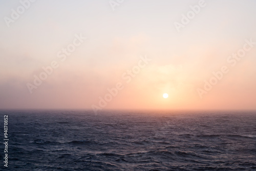 Sonnenuntergang über dem Meer © Alexander Erdbeer