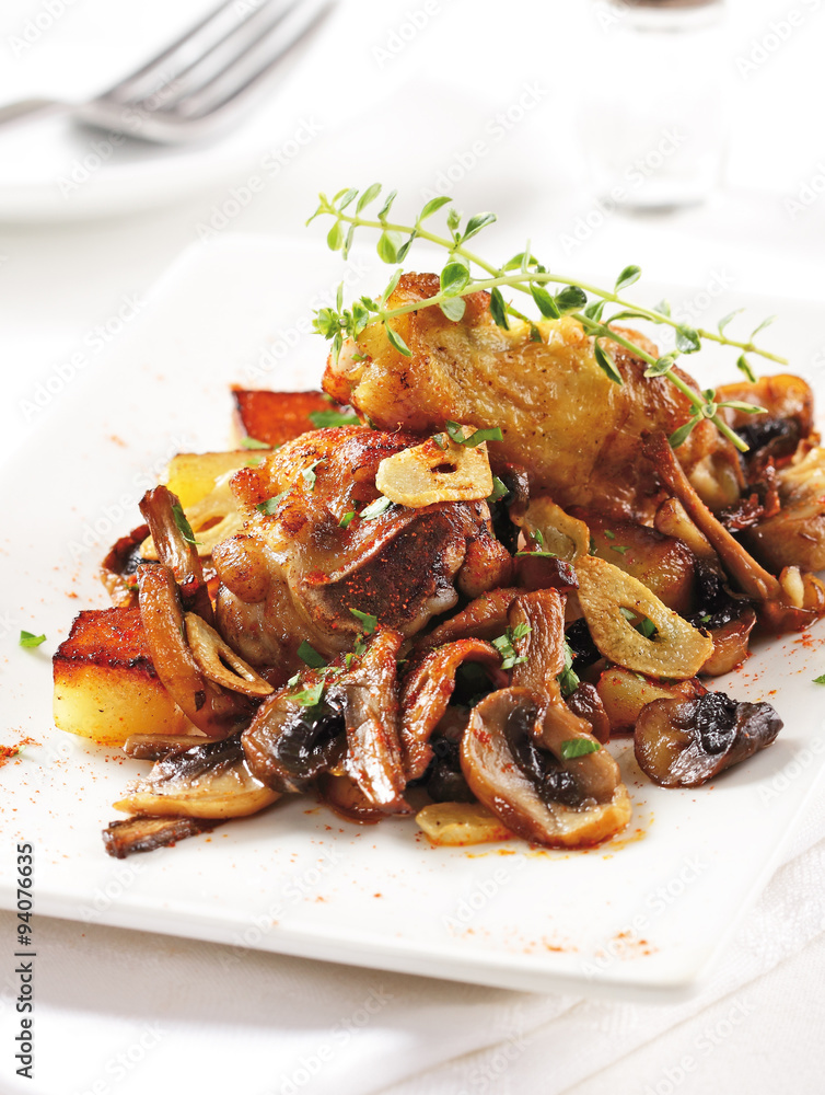 Chicken with mushrooms and garlic Chicken with mushrooms and garlic