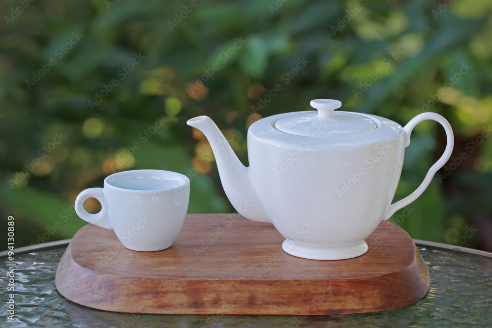 Teapot in the garden Teapot in the garden