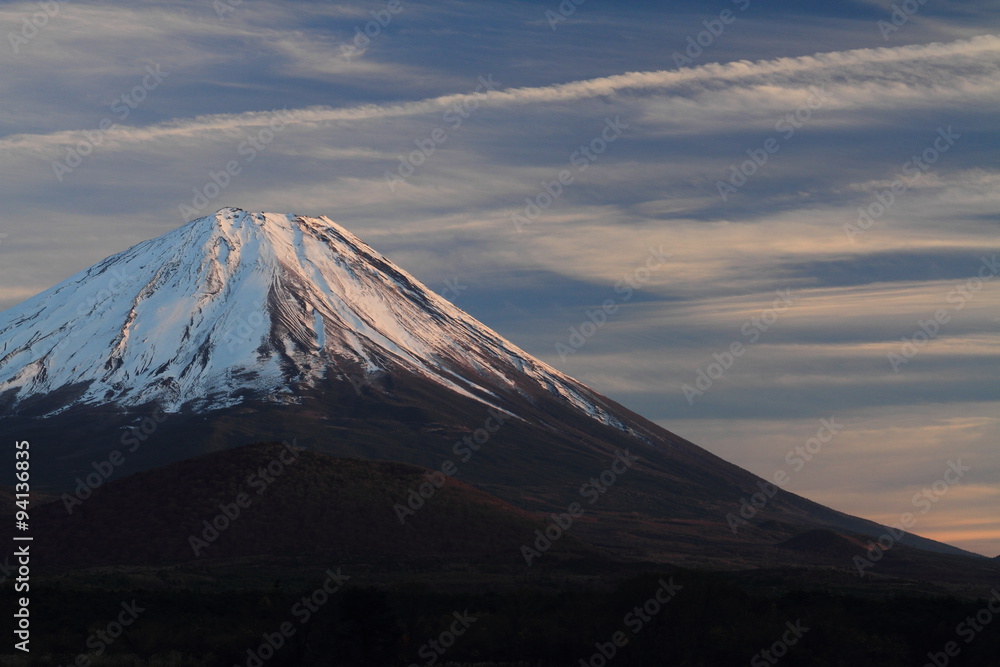 夕映えの富士山