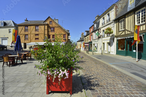 Place Saint-Julien fleurie à Donfront  (61700), département de l'Orne en région Normandie, France	