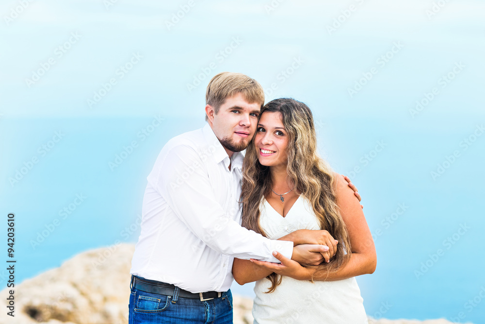 Fototapeta premium Romantic couple on the beach