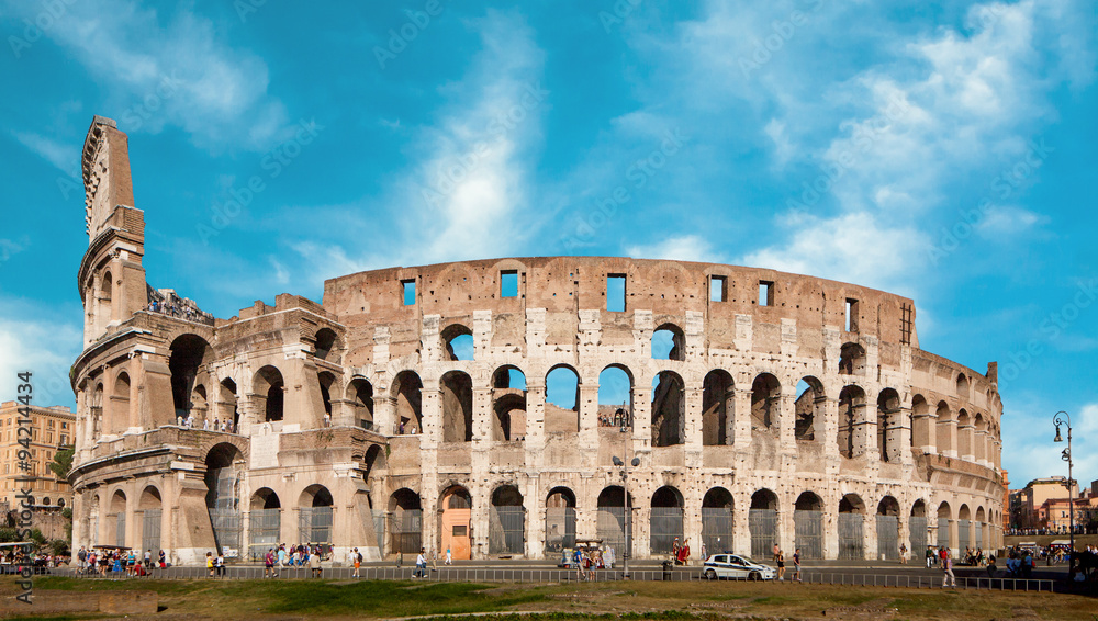  Colosseum (Colosseo) in Rome, Italy