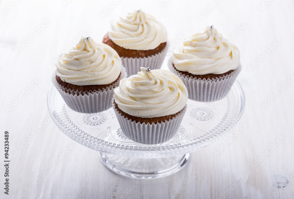 Cupcakes with creamcheese frosting Cupcakes with creamcheese frosting
