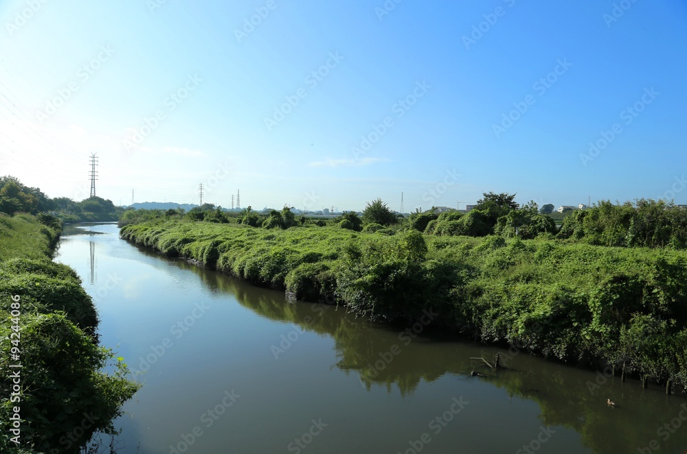 川と田園風景