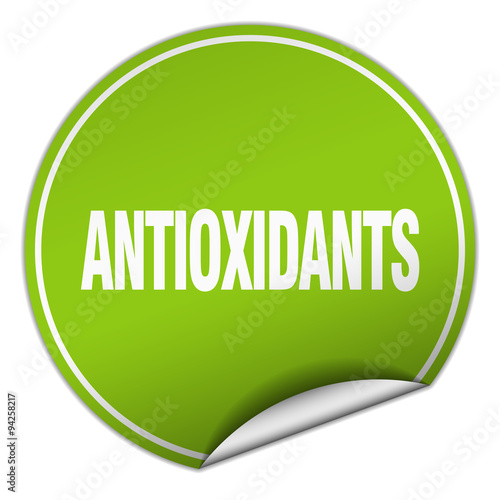 antioxidants round green sticker isolated on white