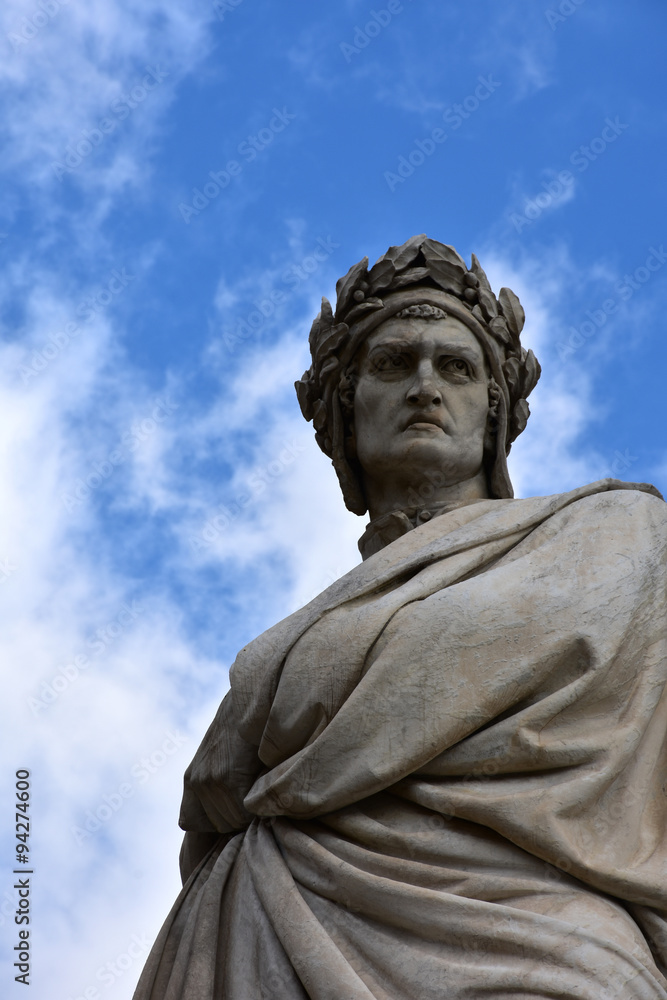 Statua di Dante Alighieri, Piazza Santa Croce, Firenze, Italia