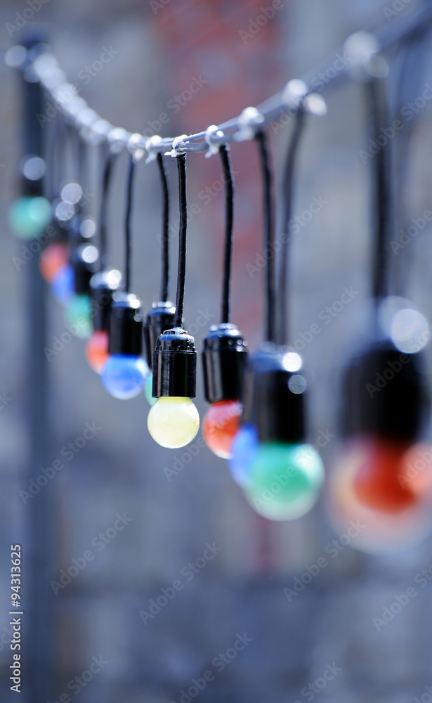 Colored incandescent bulbs
