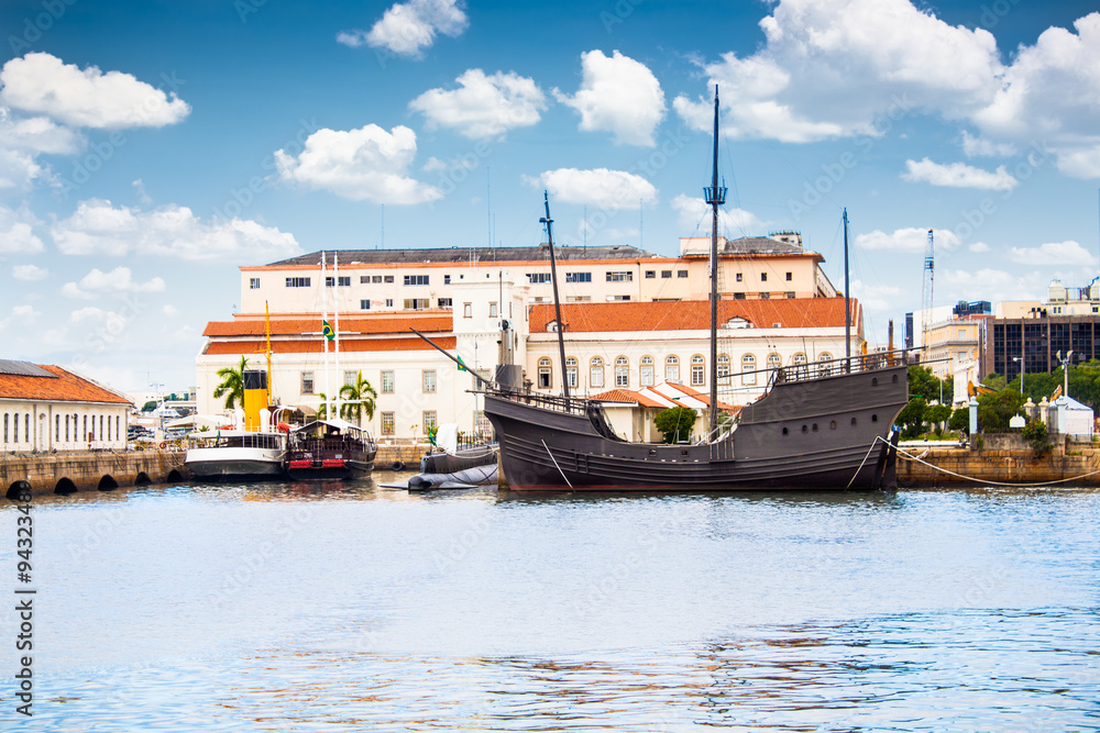 Obraz premium Navy Cultural building in Centre of Rio de Janeiro, Brazil.