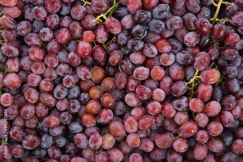 red grapes background