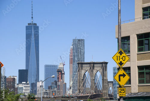 One World Trade Center und Brooklyn Bridge, New York City