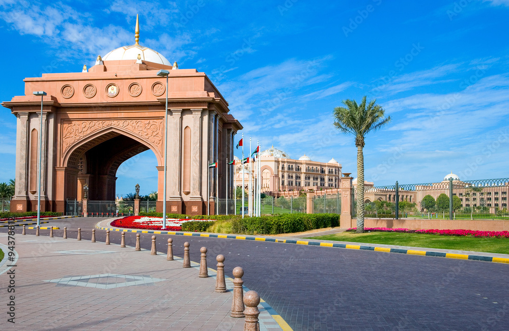 Fototapeta premium Abu Dhabi., the Emirate Palace entrance