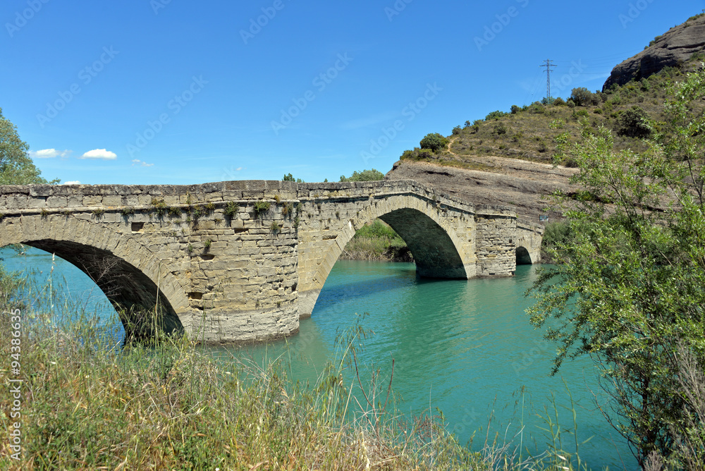 alte Römerbrücke über den Esera bei Graus Aragon