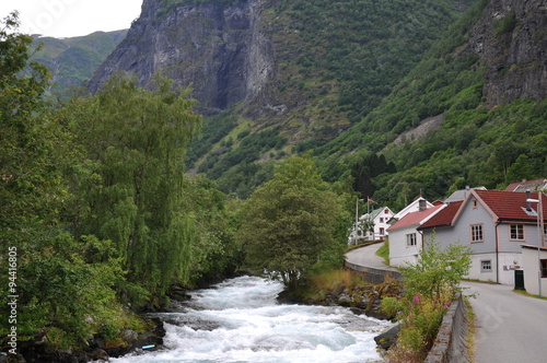 Dorf Undredal in Norwegen photo