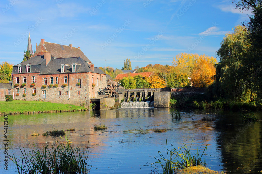 Moulin de Maroilles en automne