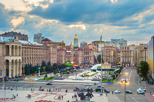 Maidan Nezalezhnosti Square, Kyiv, Ukraine photo
