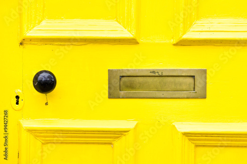 Foto Yellow door