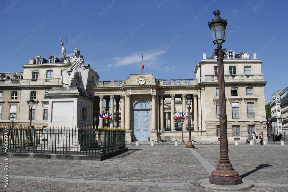 Fototapeta premium Place du Palais-Bourbon à Paris