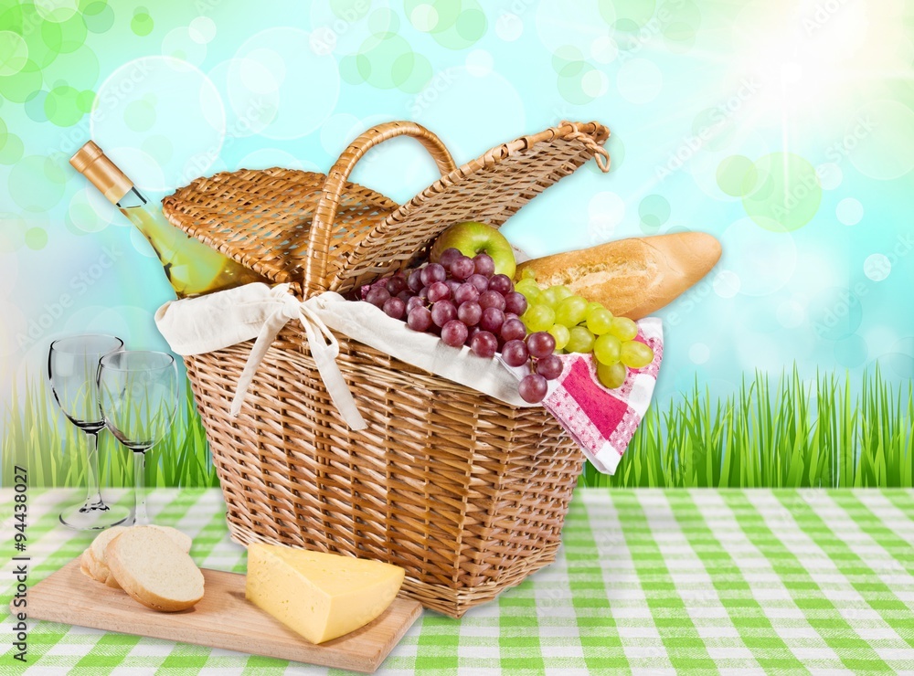 Picnic. Picnic.