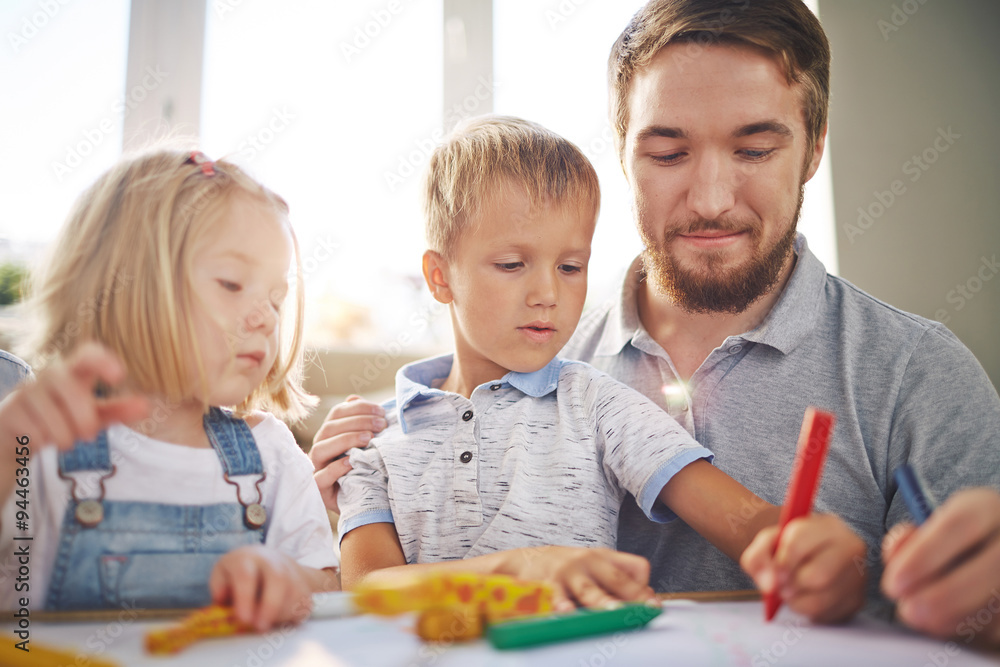 Obraz premium Drawing with kids