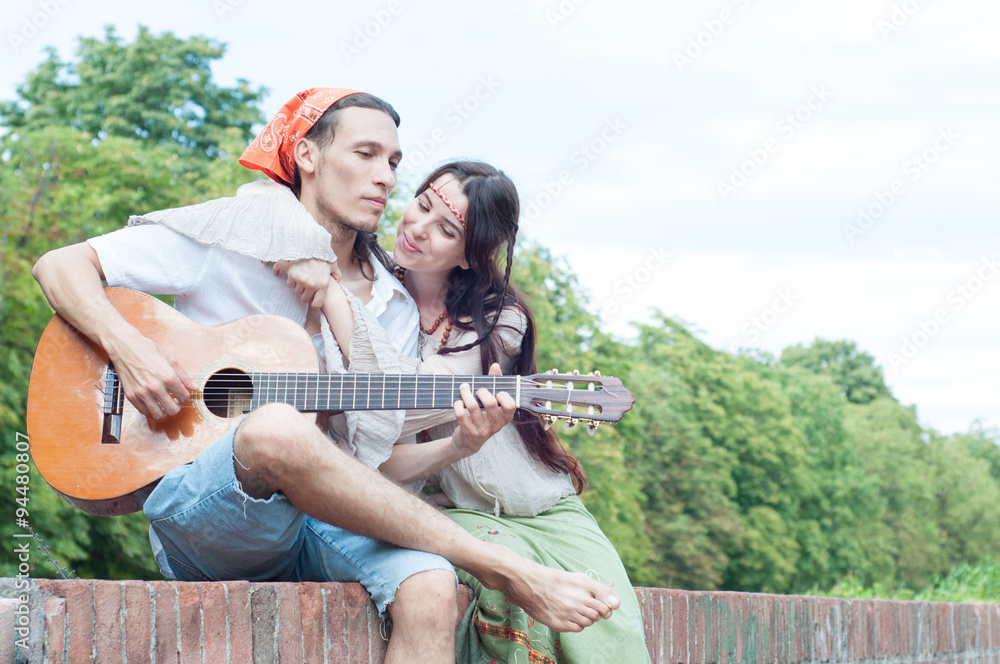 guitarist and his girlfriend