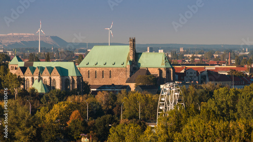 Obraz na płótnie Blick über Petrikirche und Wallonerkirche in Magdeburg w salonie