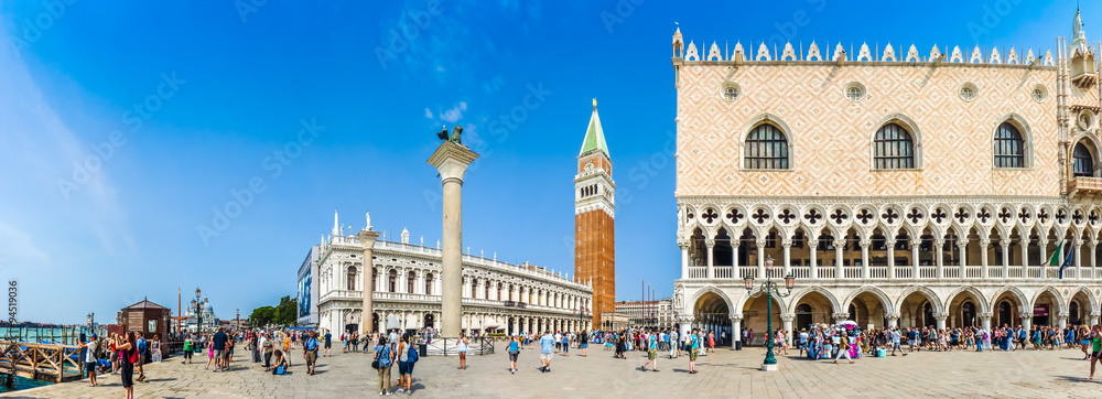 Obraz premium Beautiful view of Piazzetta San Marco with Doge's Palace and Campanile, Venice, Italy