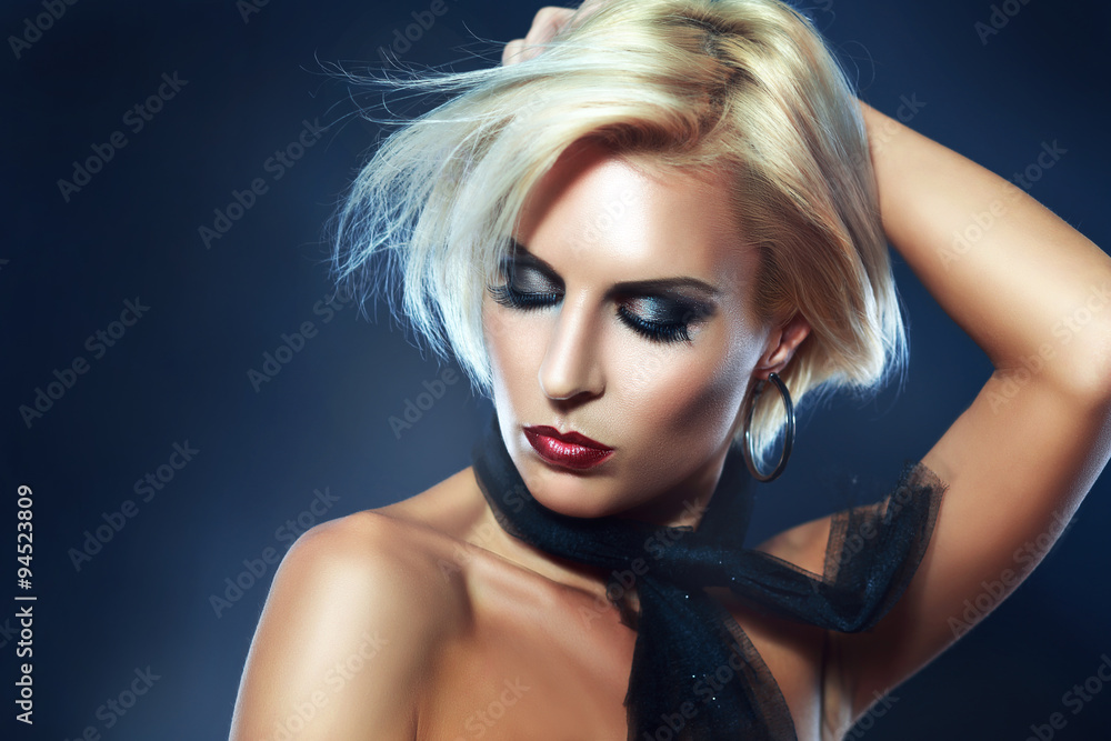 Fototapeta premium beautiful blond girl