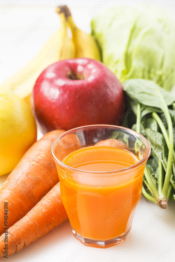 Fototapeta premium 野菜ジュース Mixed juice 