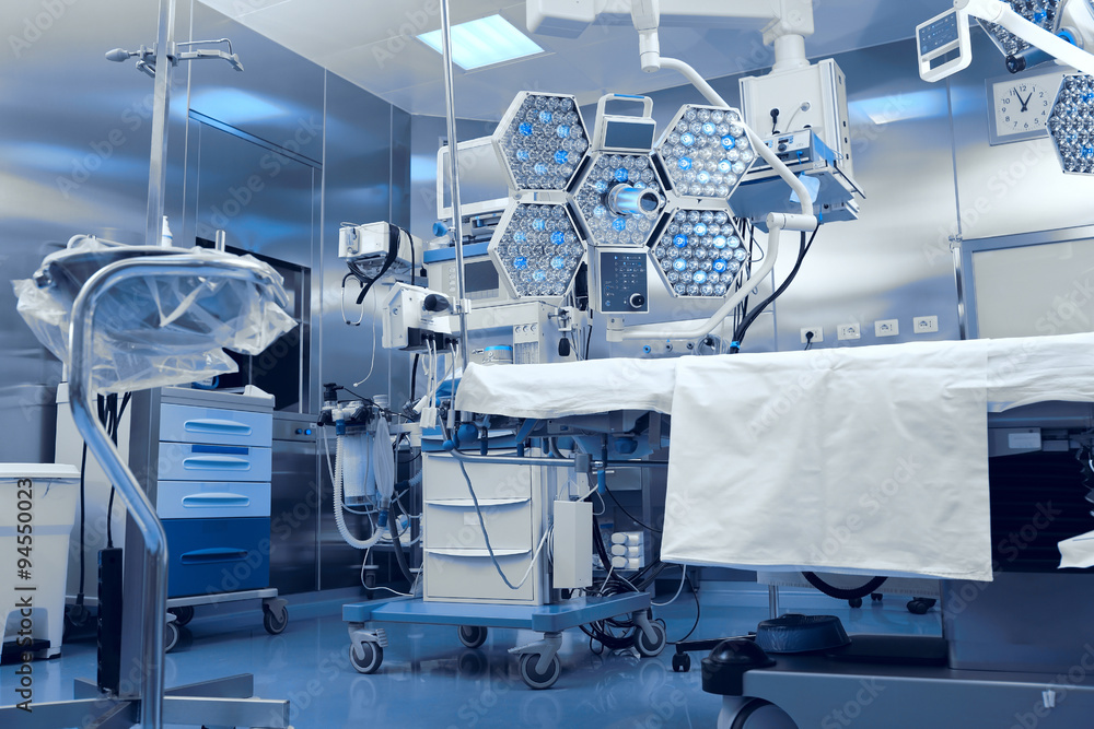 Foto Technological advanced equipment in clinical operating room