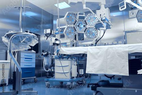 Cuadro en lienzo Technological advanced equipment in clinical operating room