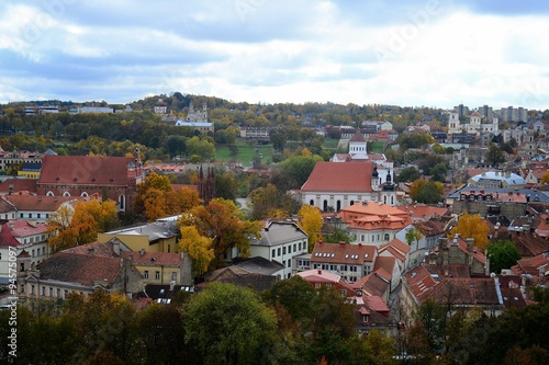 Obraz na płótnie Vilnius town aerial view from Gediminas castle tower w salonie