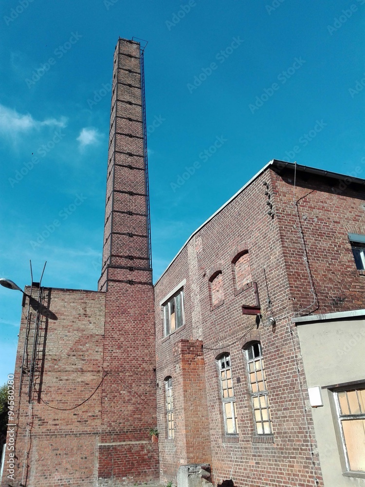 altes Fabrikgebäude in Sachsen
