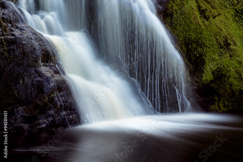 Detail de la cascade Eas a' ranca