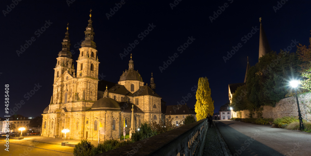 Fototapeta premium st salvator dom in fulda germany at night