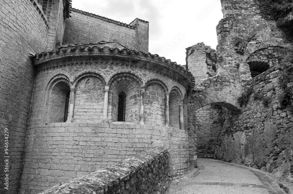 Saint-Guilhem-le-Desert (France) Saint-Guilhem-le-Desert (France)