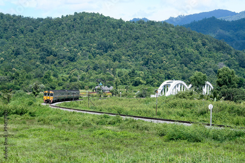 THN Diesel railcar photo