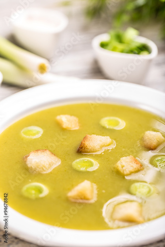 Leek cream soup