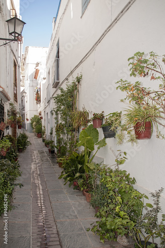 Paseo por las calles del municipio de Lanjarón en la provincia de Granada, Andalucía © Antonio ciero